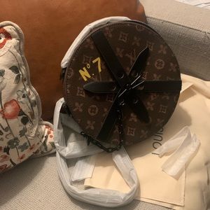 New Luis Vuitton bag given to me as a gift! spring 2022 collection.